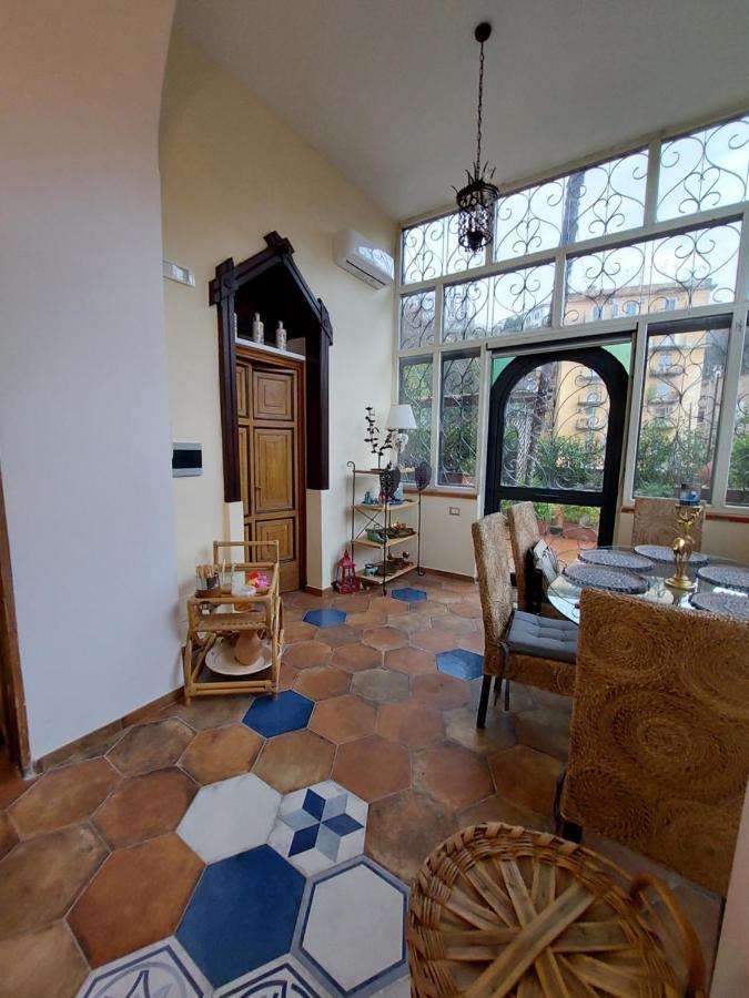 Dimora Storica "Le Stanze Di Dioniso" Villa Naples Luaran gambar