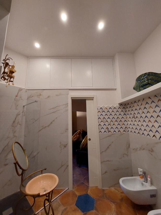 Dimora Storica "Le Stanze Di Dioniso" Villa Naples Luaran gambar